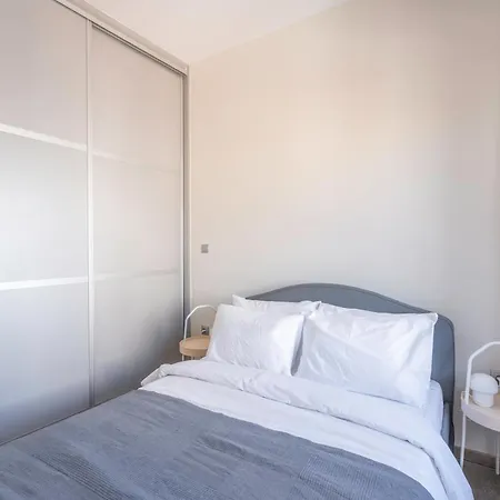 City Oasis: Newly Renovated 2Br Apt In City Center Atény Exteriér fotografie