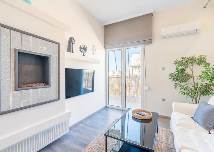 City Oasis: Newly Renovated 2Br Apt In City Center