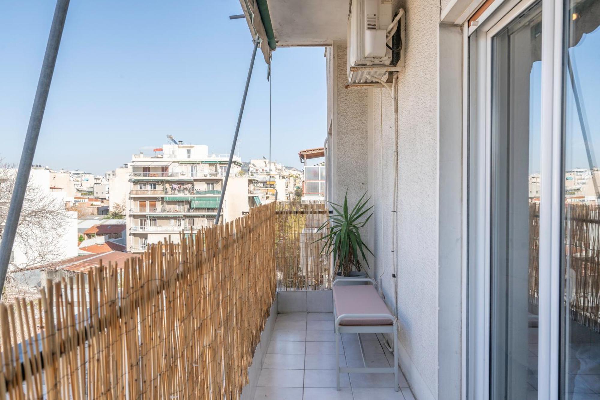 Oasis: Newly Renovated 2br In Center