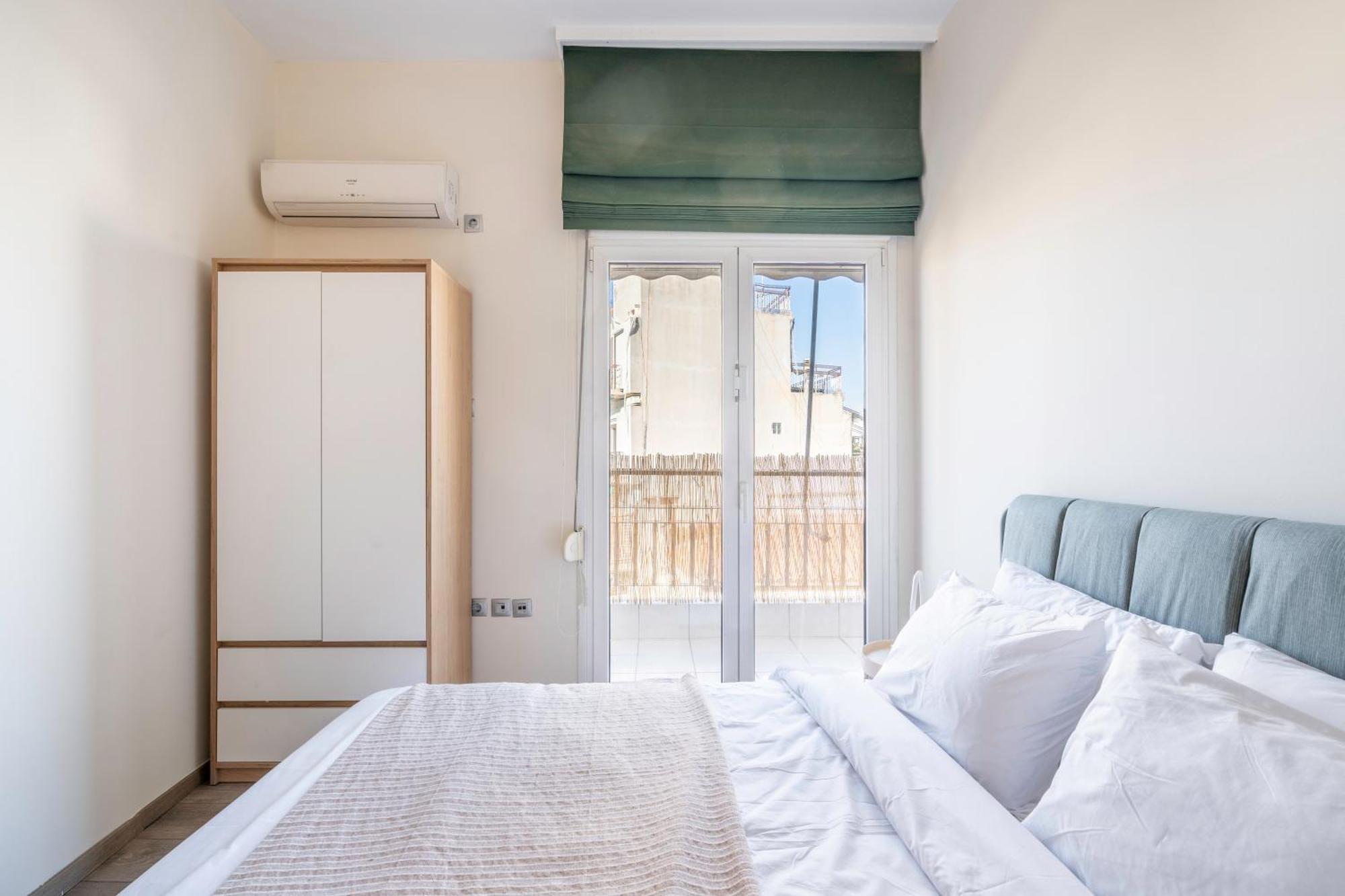 Oasis: Newly Renovated 2br In Center * Athens