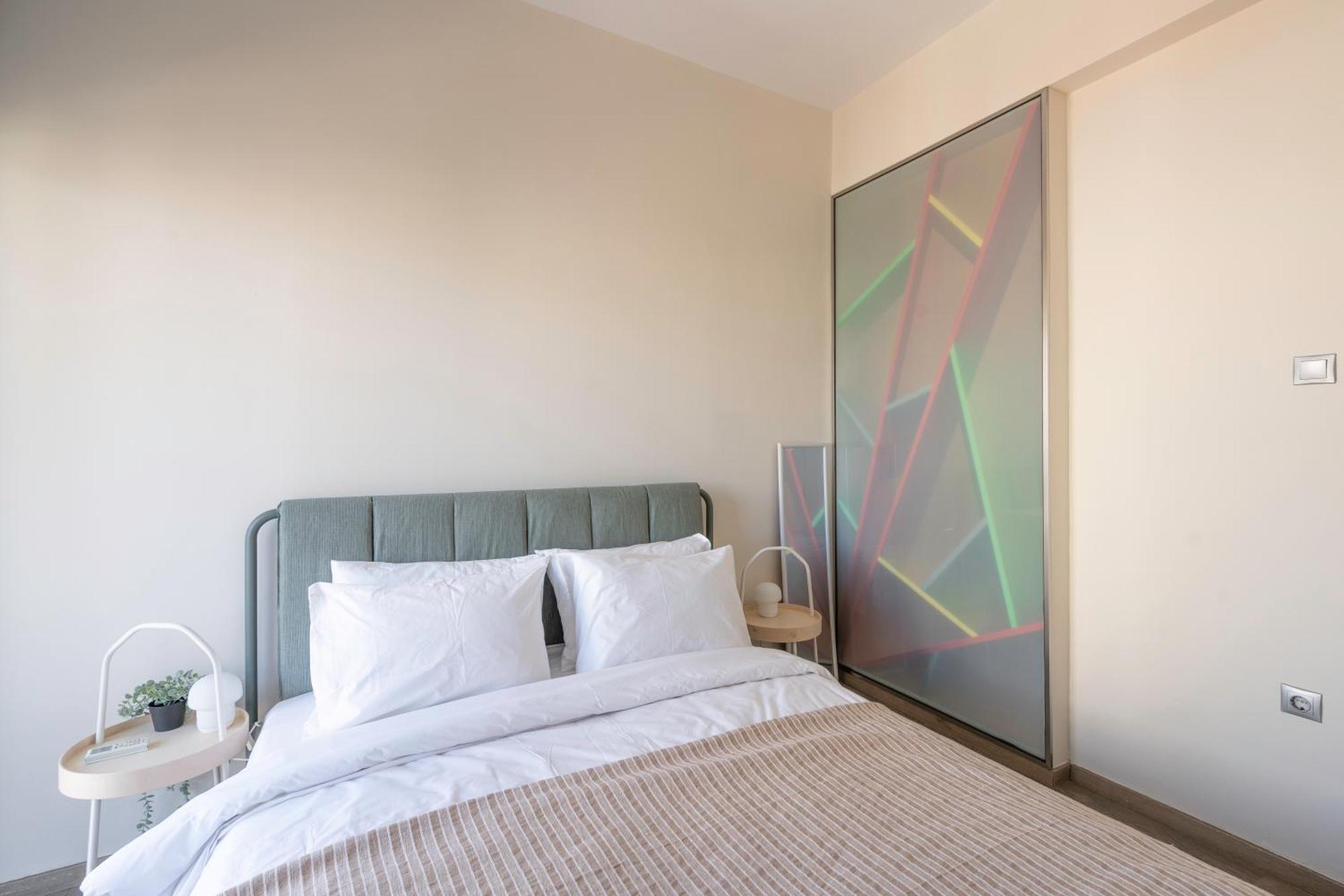 Apartment Oasis: Newly Renovated 2br In Center